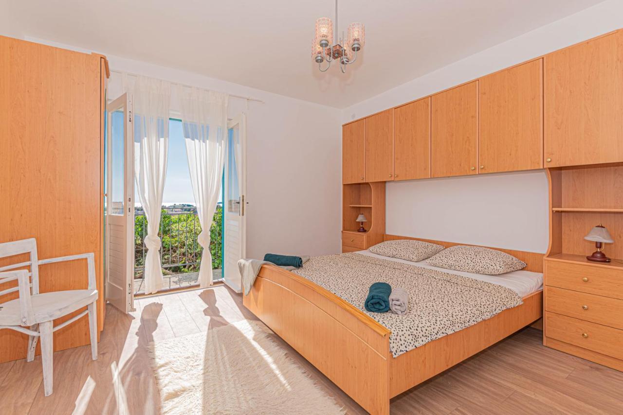 Apartment Nocturno Rogoznica  Ngoại thất bức ảnh
