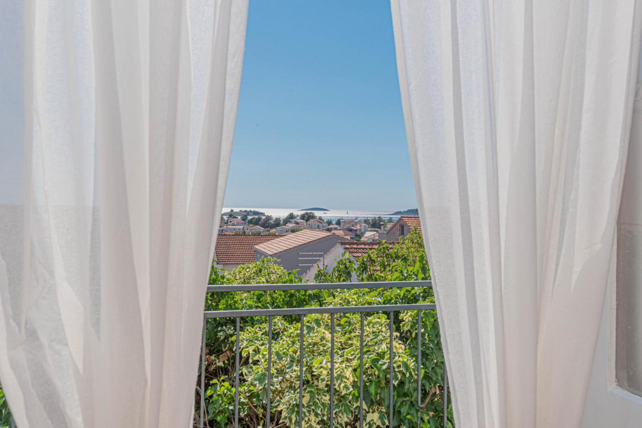 Apartment Nocturno Rogoznica  Ngoại thất bức ảnh