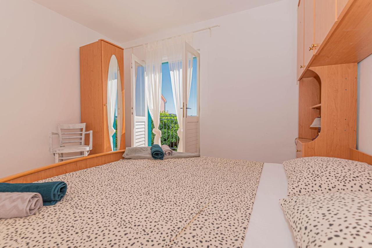 Apartment Nocturno Rogoznica  Ngoại thất bức ảnh